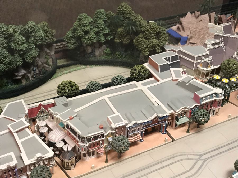 Disneyland's Main Street USA Miniature Model Board COMPLETE FIRST EDITION / Individually HAND SIGNED Models With Original Boxes By Robert Olszewski With Signed Michael Broggie Train And Accessories 6' X 3' Estimate $20,000-$35,000 (SEE DESCRIPTION) [Photo 17]