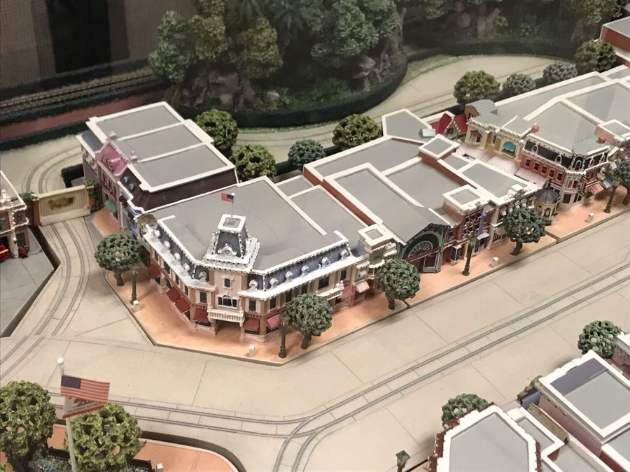 Disneyland's Main Street USA Miniature Model Board COMPLETE FIRST EDITION / Individually HAND SIGNED Models With Original Boxes By Robert Olszewski With Signed Michael Broggie Train And Accessories 6' X 3' Estimate $20,000-$35,000 (SEE DESCRIPTION) [Photo 16]
