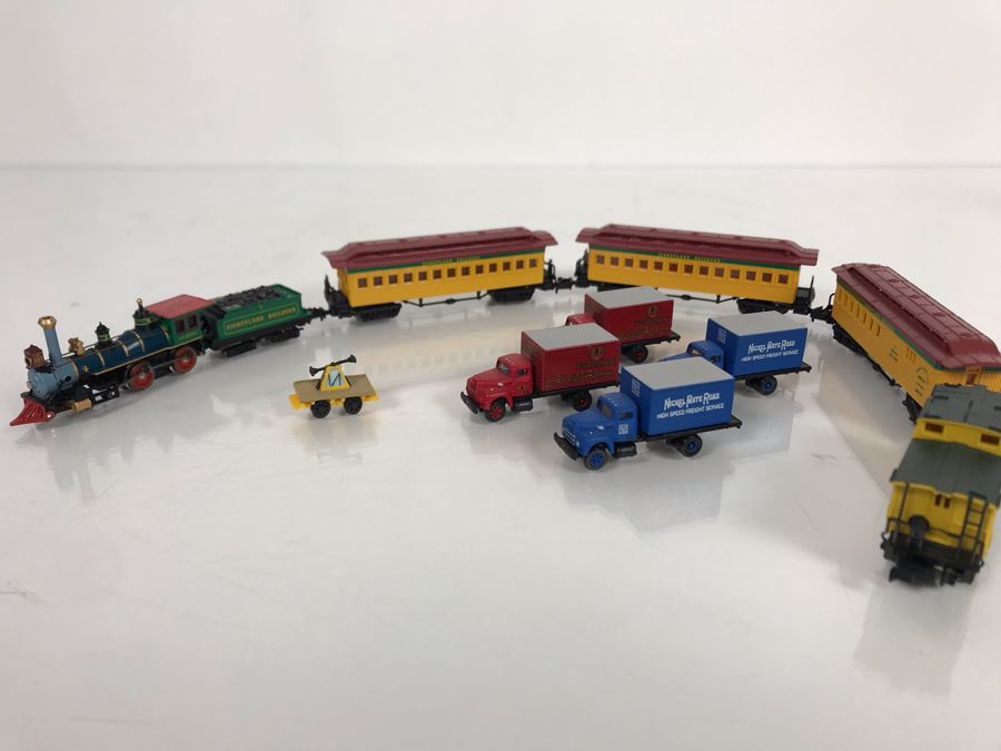 Disneyland's Main Street USA Miniature Model Board COMPLETE FIRST EDITION / Individually HAND SIGNED Models With Original Boxes By Robert Olszewski With Signed Michael Broggie Train And Accessories 6' X 3' Estimate $20,000-$35,000 (SEE DESCRIPTION) [Photo 50]