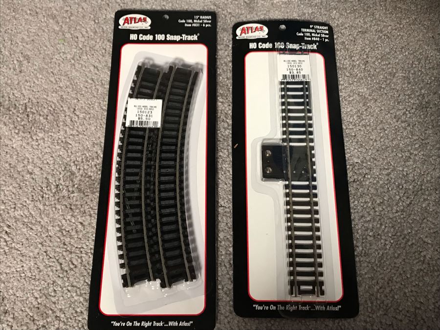 Disneyland's Main Street USA Miniature Model Board COMPLETE FIRST EDITION / Individually HAND SIGNED Models With Original Boxes By Robert Olszewski With Signed Michael Broggie Train And Accessories 6' X 3' Estimate $20,000-$35,000 (SEE DESCRIPTION) [Photo 85]