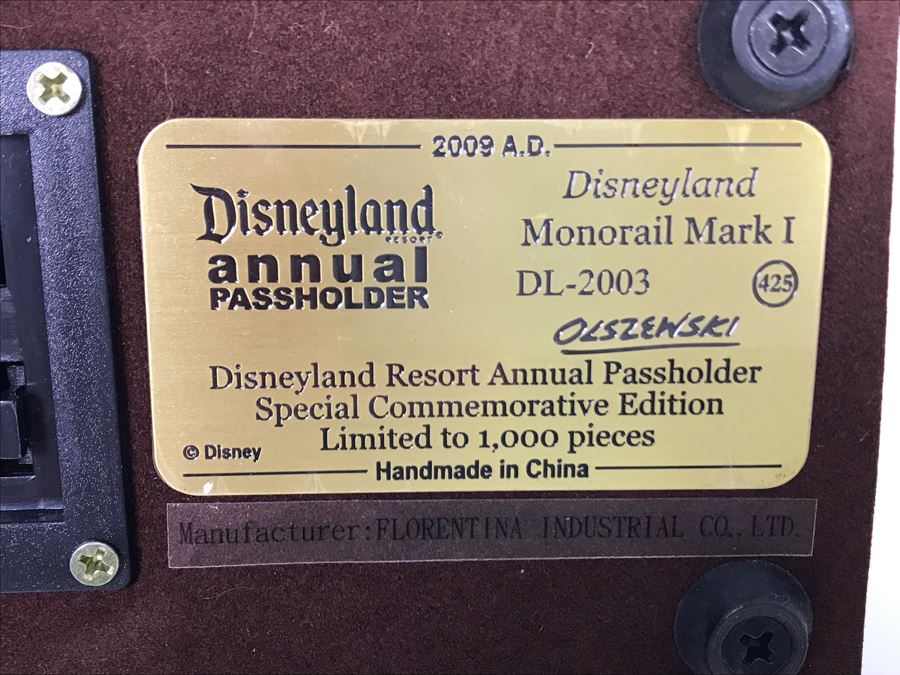 Disneyland's Main Street USA Miniature Model Board COMPLETE FIRST