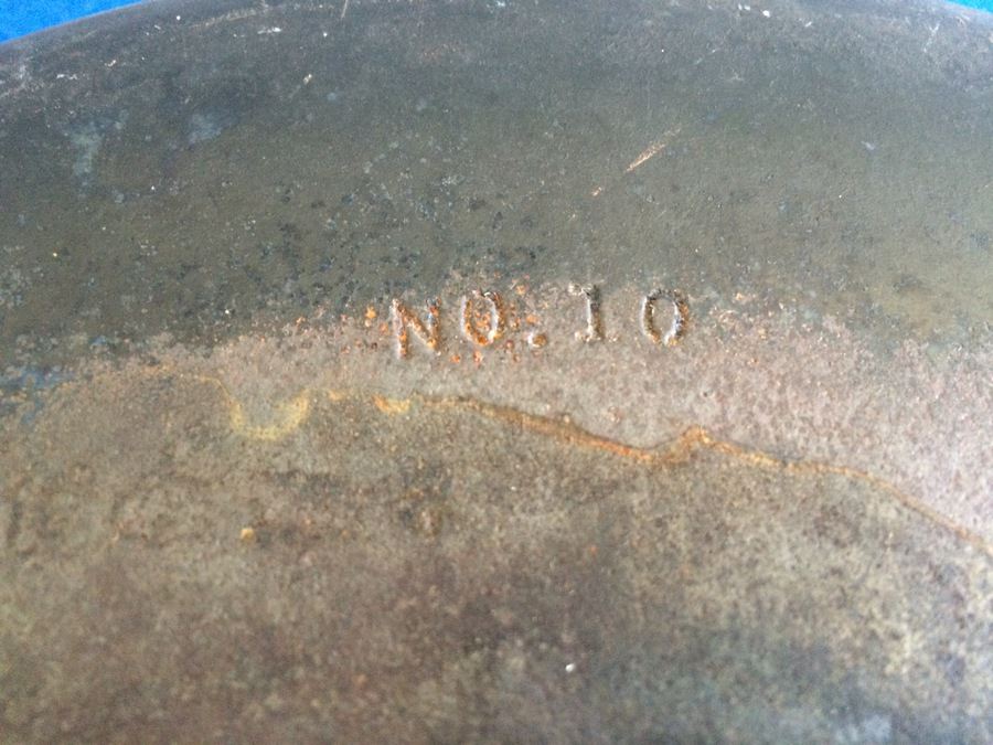 GRISWOLD Erie PA No. 10 Cast Iron Skillet [Photo 3]