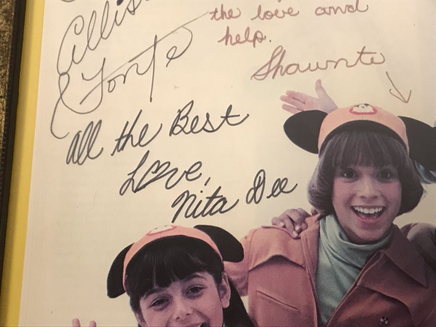 RARE - The New Mickey Mouse Club Hand Signed Poster By All Of The Actors In The TV Show Autographs Framed 19 X 23 [Photo 13]