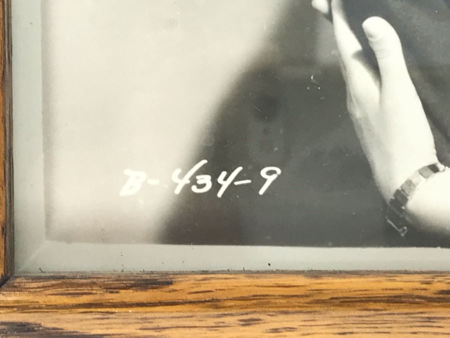 Framed B&W Photograph From Movie Scene Featuring Actress Carole Mathews 9.5 X 11.5 [Photo 3]