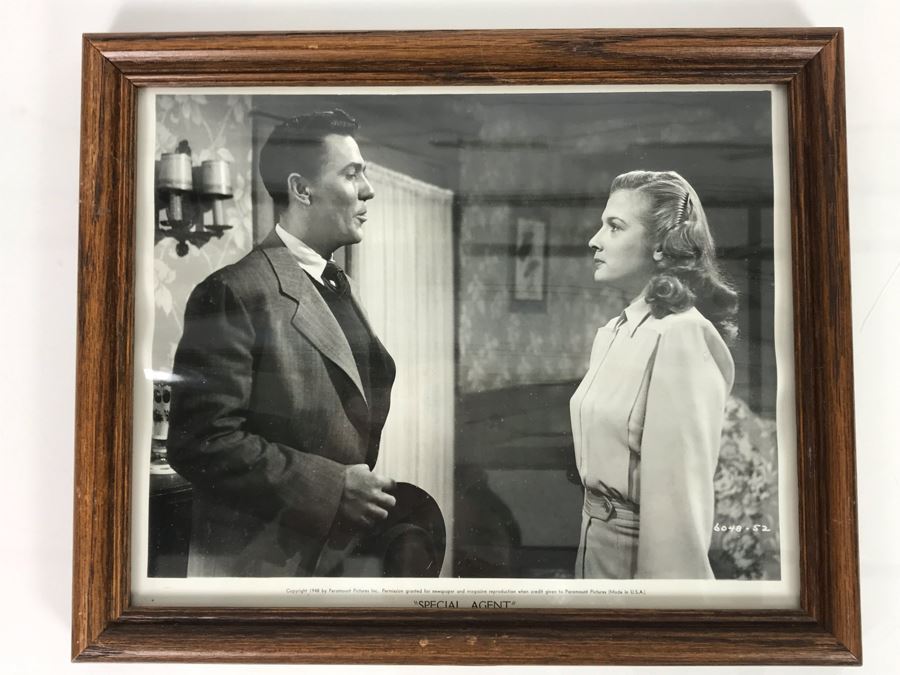 1948 Framed B&W Photograph From Movie Scene 'Special Agent' Paramount Pictures Featuring Actress Carole Mathews 9.5 X 11.5 [Photo 2]