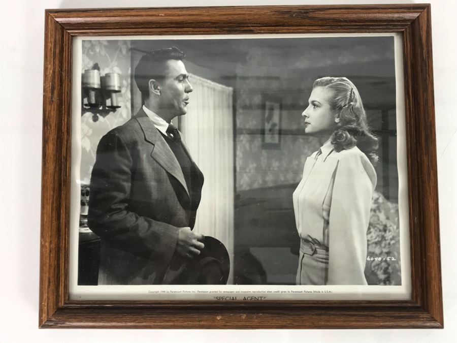 1948 Framed B&W Photograph From Movie Scene 'Special Agent' Paramount Pictures Featuring Actress Carole Mathews 9.5 X 11.5 [Photo 1]