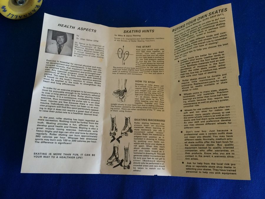 Vintage White Riedell Roller Skating Shoes Size 7 [Photo 7]