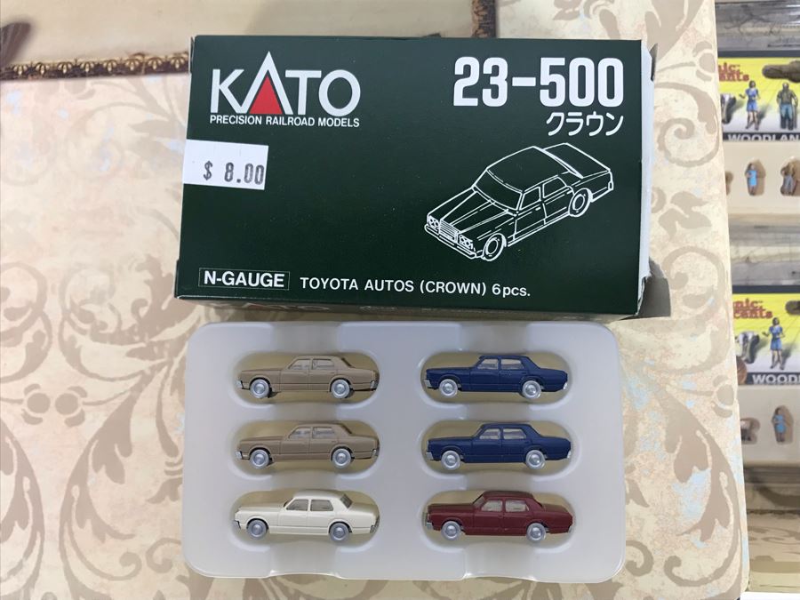 Collection Of New Miniature N Scale Train Figures And Cars With Faux Book Safe - See Photos [Photo 12]