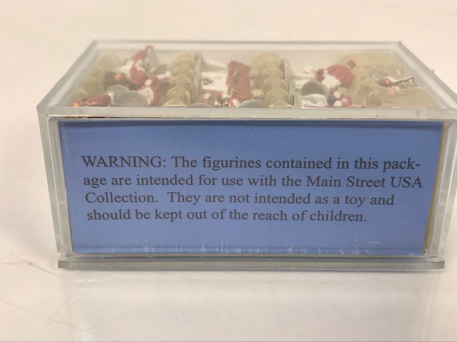 NEW Robert Olszewski Disneyland Main Street, USA Collection Miniatures Disneyland Marching Band Figures DL405 - Estimate $100-$200 [Photo 4]