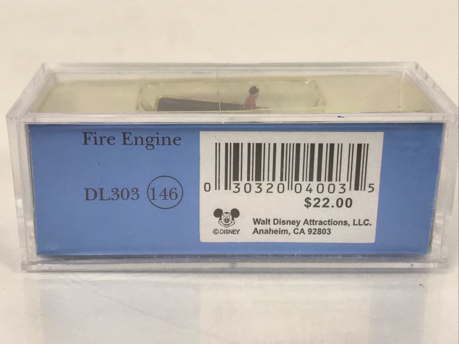 NEW Robert Olszewski Disneyland Main Street, USA Collection Miniatures Fire Engine DL303 - Estimate $100-$200 [Photo 5]
