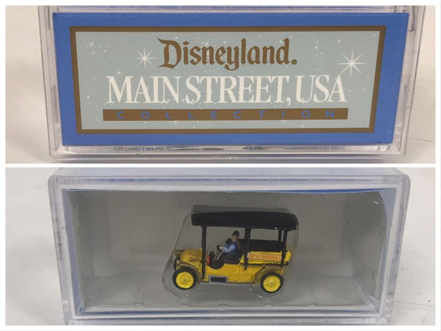 NEW Robert Olszewski Disneyland Main Street, USA Collection Miniatures Yellow-Horseless Carriage DL302 - Estimate $50-$100