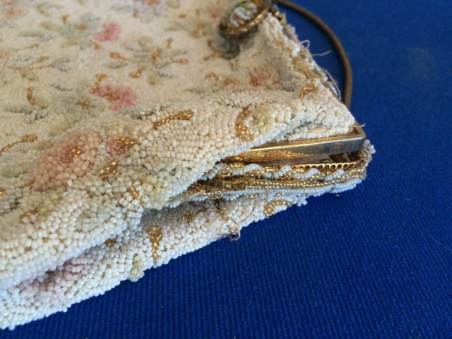 Vintage White Beaded Purse Clutch [Photo 4]