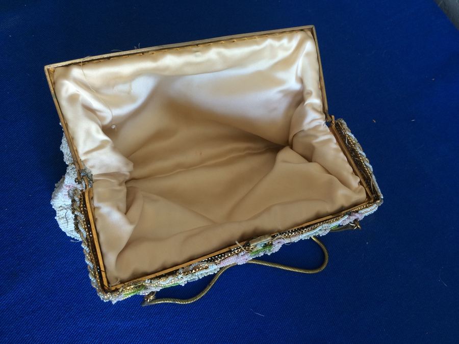 Vintage White Beaded Purse Clutch [Photo 7]