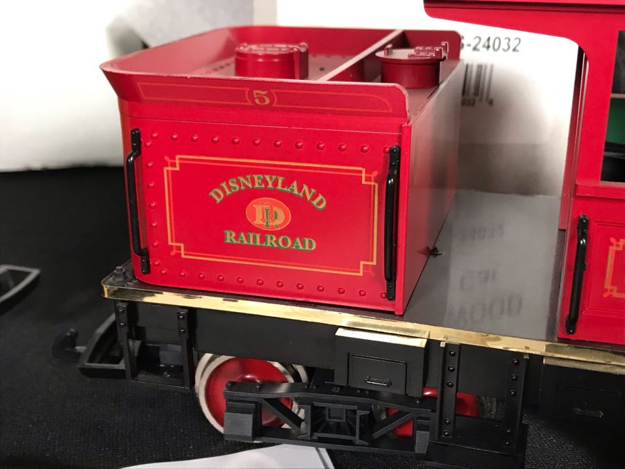 Ward Kimball Hartland Locomotive Works Disneyland Railroad Train Engine W/ SIGNED Michael Broggie Limited Edition Walt Disney's Centennial Carolwood Pacific Caboose Official Disneyana Convention & Carolwood Flat Car, Gondola, Cattle Car And Box Car Train [Photo 5]