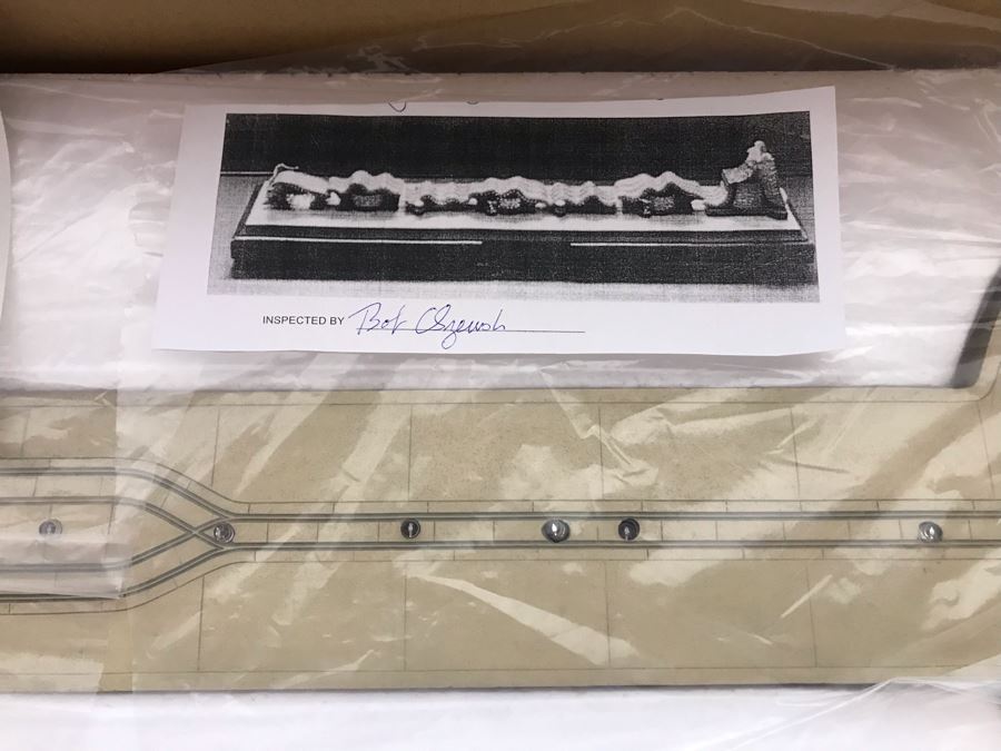 Robert Olszewski Disneyland Main Street LIGHTED Road Accessory Retailed For Over $265 - Build Your Own Board With Robert Olszewski's Main Street Disneyland Buildings Featured In This Sale [Photo 3]