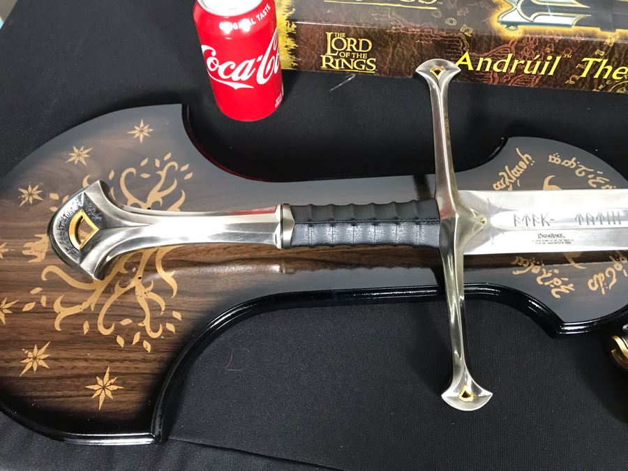 The Lord Of The Rings Anduril: The Sword Of King Elessar With Scabbard, Boxes And Certificates Of Authenticity By United Cutlery Brands [Photo 4]
