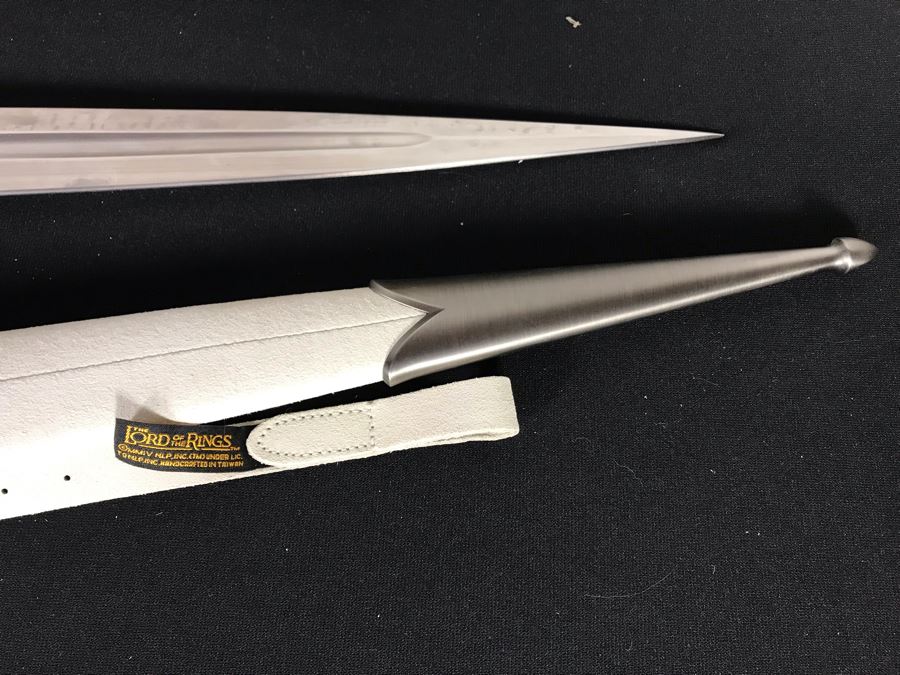 The Lord Of The Rings Glamdring: The Sword Of Gandalf The White With Glamdring Scabbard, Boxes And Certificates Of Authenticity By United Cutlery Brands [Photo 4]