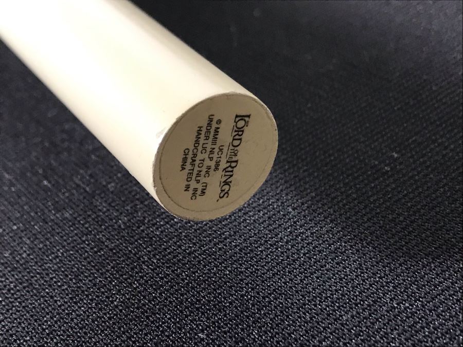 The Lord Of The Rings The Staff Of Gandalf The White With Box By United Cutlery Brands [Photo 9]