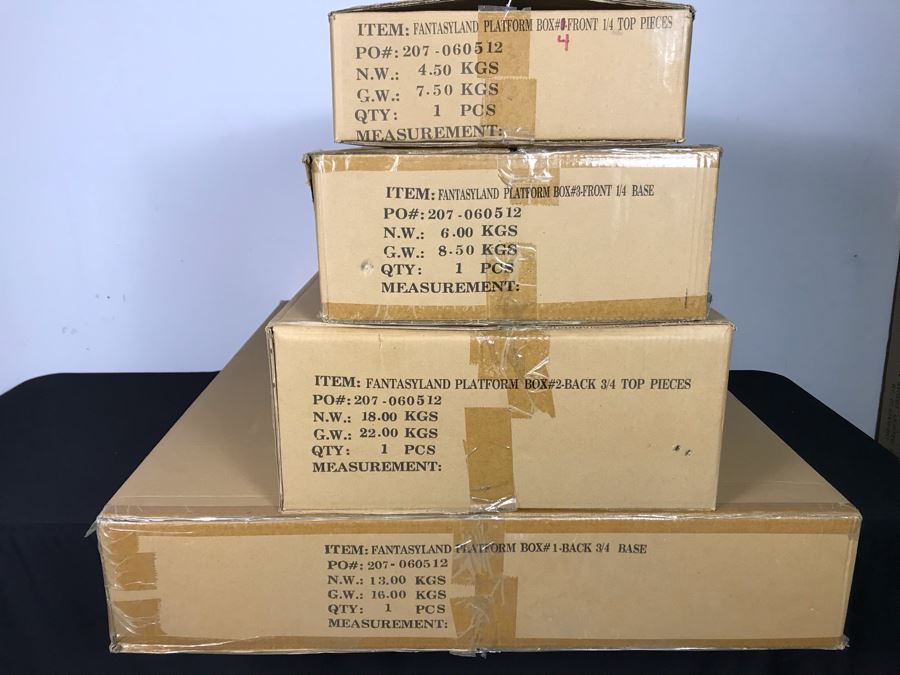 RARE Robert Olszewski Disneyland Fantasyland Platforms And Accessories (Total Of Four Boxes) [Photo 2]