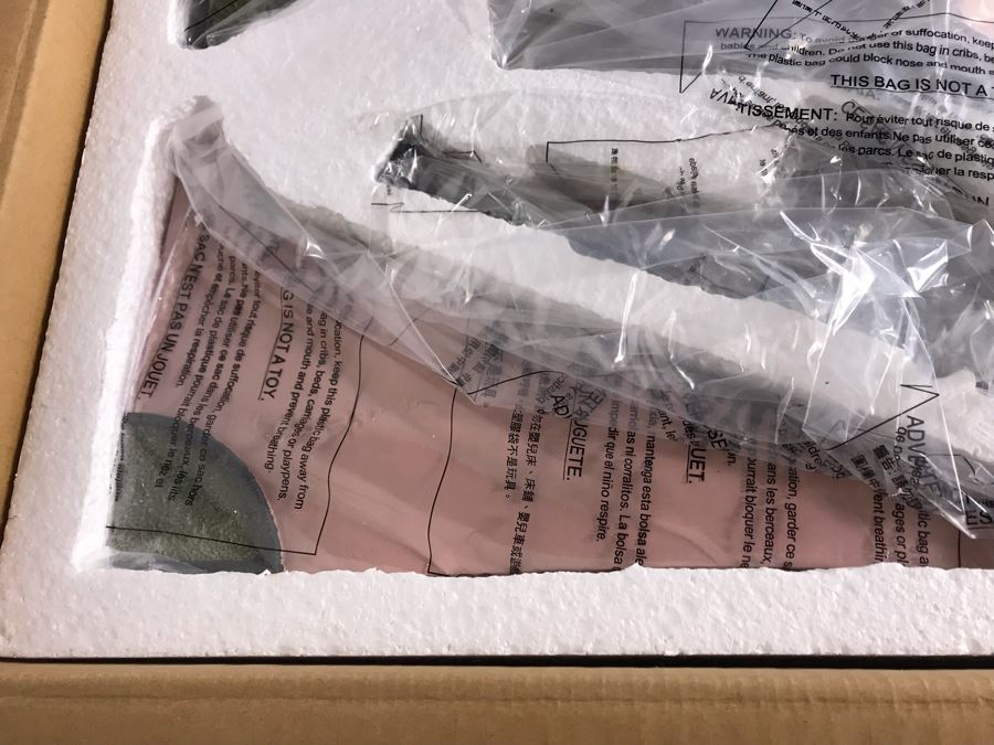 RARE Robert Olszewski Disneyland Fantasyland Platforms And Accessories (Total Of Four Boxes) [Photo 10]