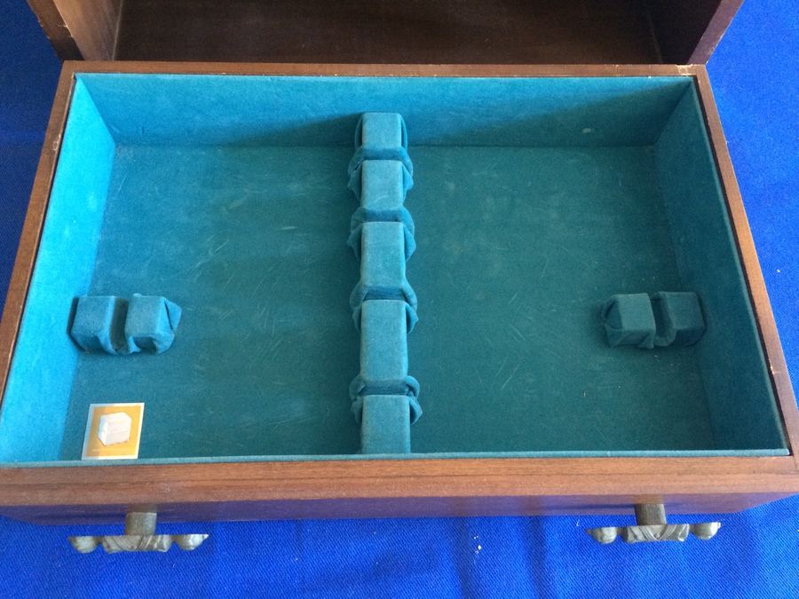 Community Stainless Steel Set with Flatware Storage Box [Photo 9]