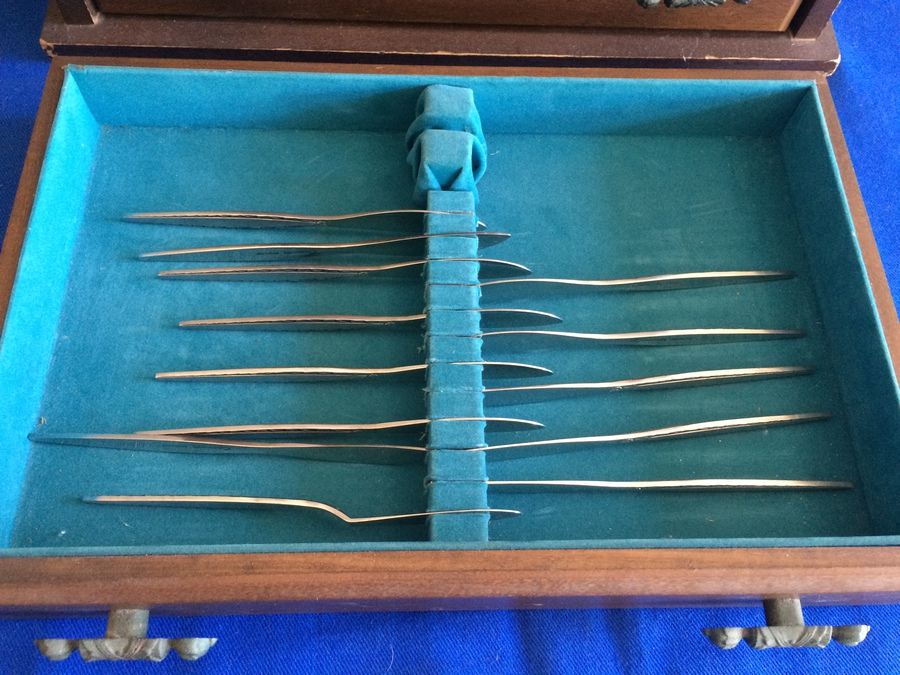 Community Stainless Steel Set with Flatware Storage Box [Photo 8]