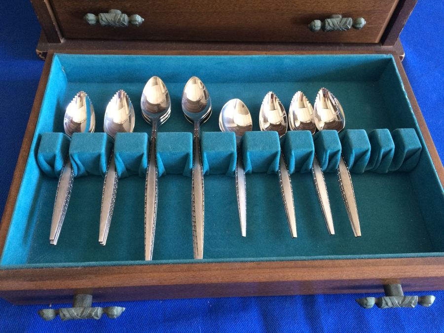 Community Stainless Steel Set with Flatware Storage Box [Photo 2]