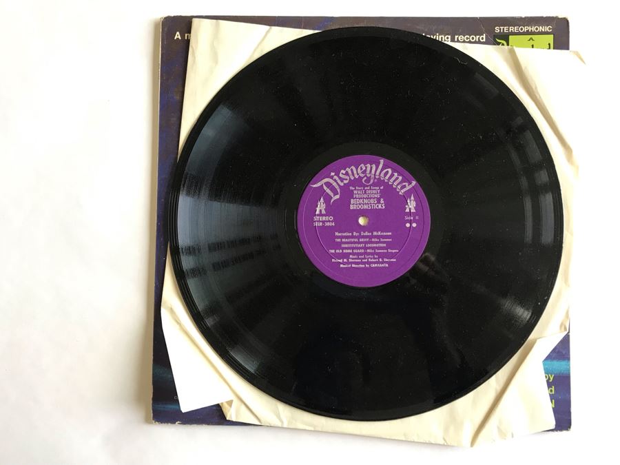 Walt Disney Productions' Bedknobs And Broomsticks Disneyland Record STER-3804 [Photo 6]