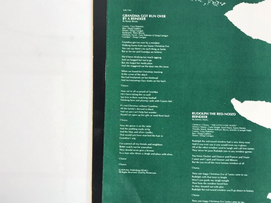 Grandma Got Run Over By A Reindeer Record By Elmo & Patsy [Photo 5]