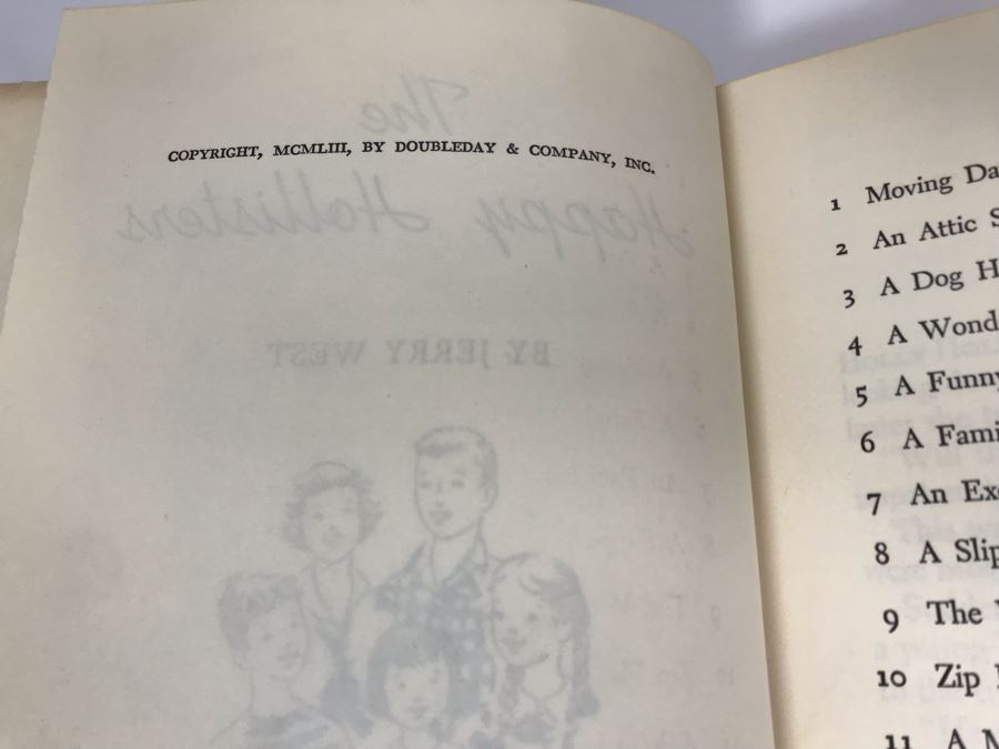 Vintage Collection Of Eight Children's Books [Photo 18]