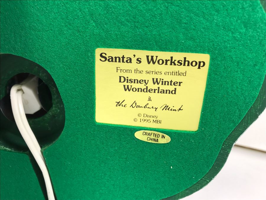 The Danbury Mint Santa's Workshop From The Series Entitled 'Disney Winter Wonderland' With Box [Photo 11]