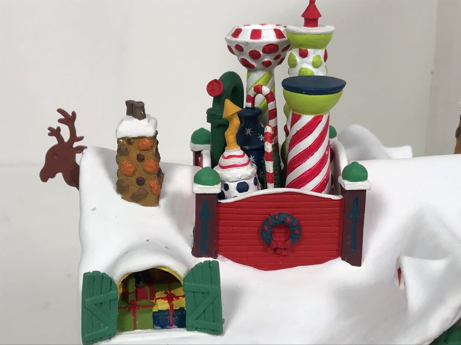 The Danbury Mint Santa's Workshop From The Series Entitled 'Disney Winter Wonderland' With Box [Photo 5]