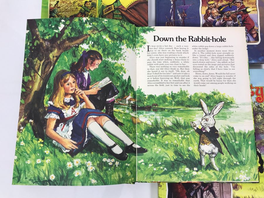 Four Vintage Children's Golden Books: Alice In Wonderland, Black Beauty, The Three Musketeers And Treasure Island [Photo 9]