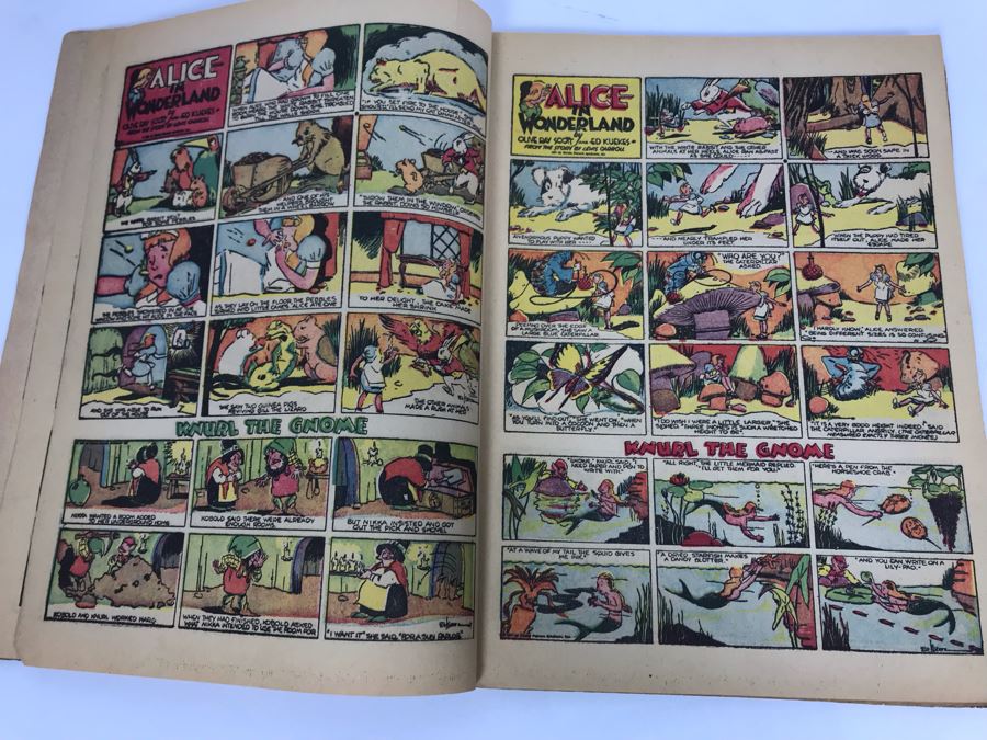 Alice In Wonderland Comic Book - 2 Stories In Color - Alice In ...