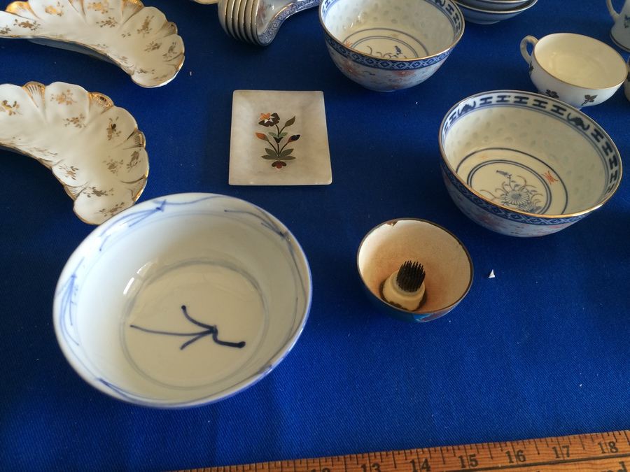Lot of China and Glassware [Photo 7]