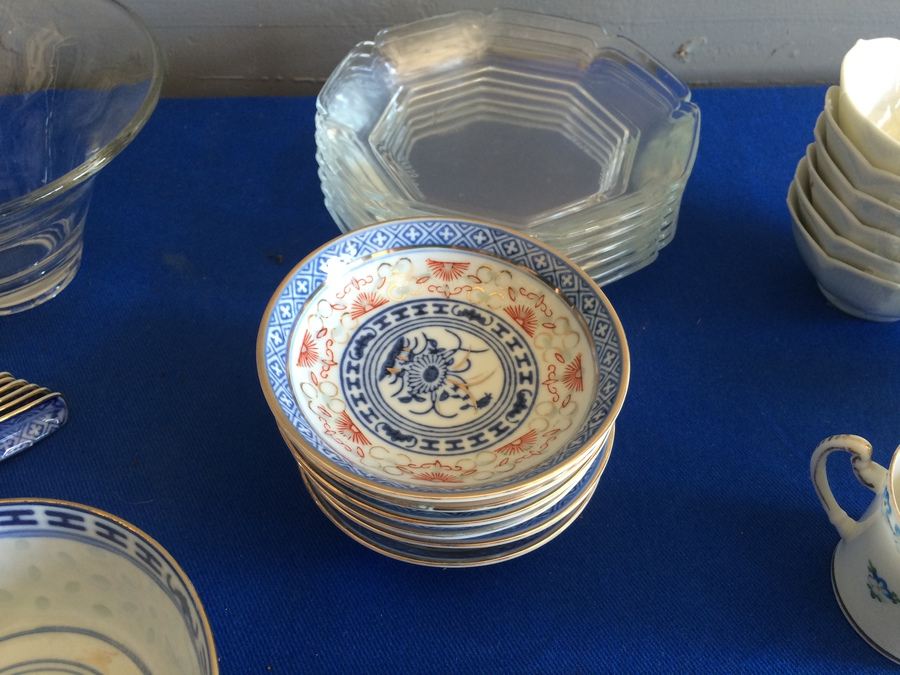 Lot of China and Glassware [Photo 11]