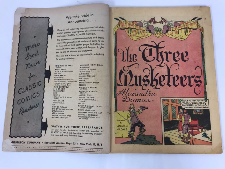 Classic Comics #1 - The Three Musketeers [Photo 3]