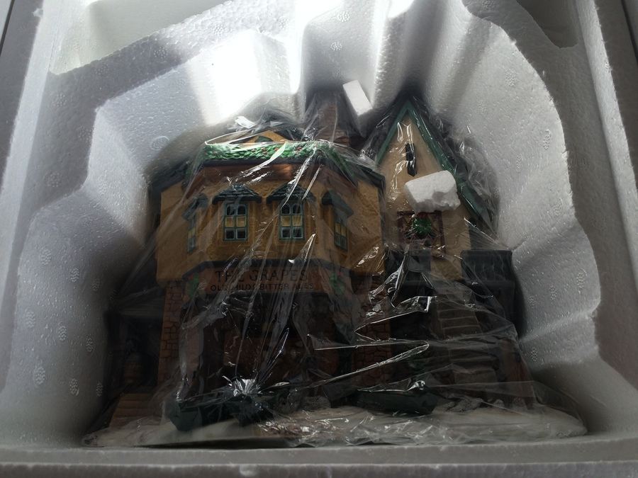 Huge Collection of Department 56 Heritage Village Collection Dickens' Village Series All in Original Box [Photo 29]