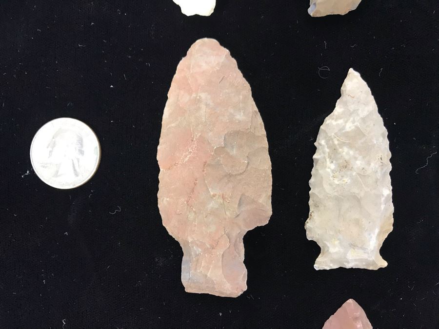 Collection Of (19) Authentic Native American Indian Hand Carved Stone Arrowheads [Photo 2]