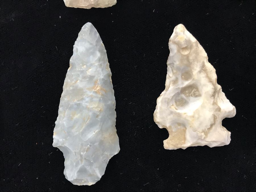 Collection Of (19) Authentic Native American Indian Hand Carved Stone Arrowheads [Photo 9]