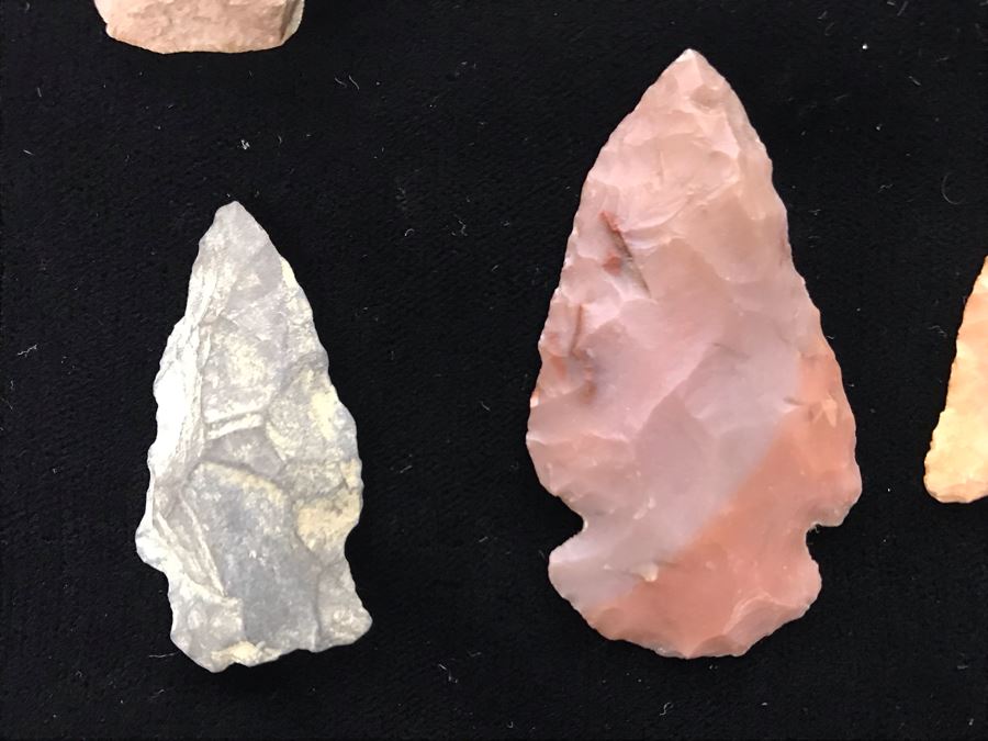 Collection Of (19) Authentic Native American Indian Hand Carved Stone Arrowheads [Photo 11]
