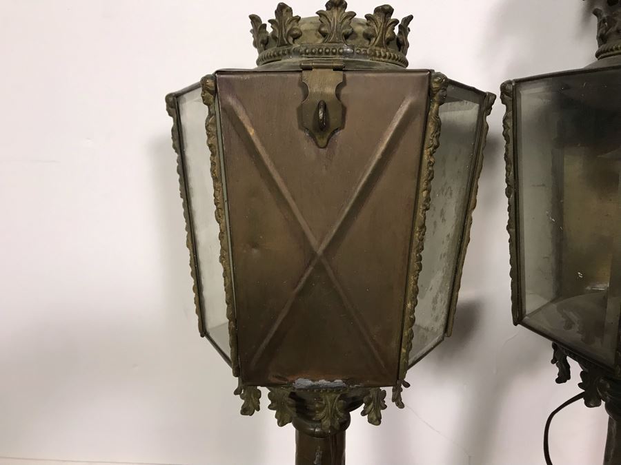 Pair Of Vintage Ornate Brass Wall Sconces Light Fixtures With Eagle Finials (One Finial Needs To Be Reattached) [Photo 19]
