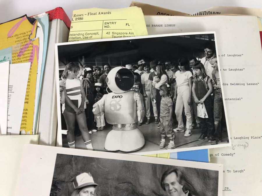 Original Script For NBC TVs 1986 Tournament Of Roses Parade A Celebration Of Laughter Filled With Planning, Information, Handwritten Notes And Official Program - See Photos For Small Sample [Photo 6]