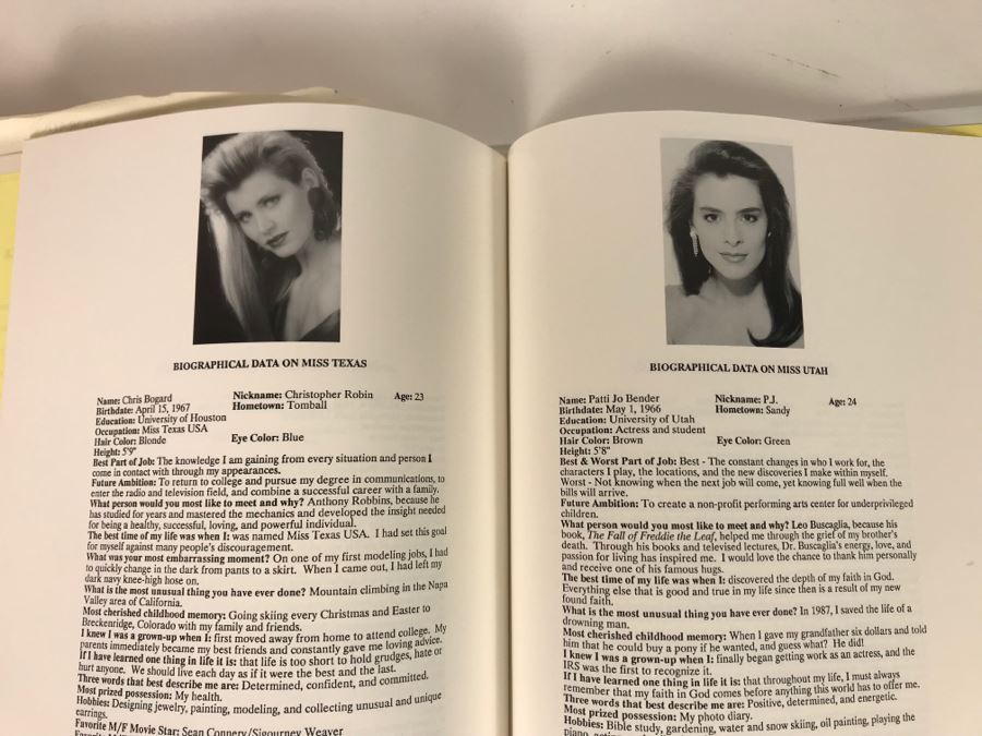 Original Script For NBC TVs 1991 MISS U.S.A. Pageant Wichita, Kansas Filled With Planning, Information, Handwritten Notes Kelli McCarty Winner - See Photos For Small Sample [Photo 11]