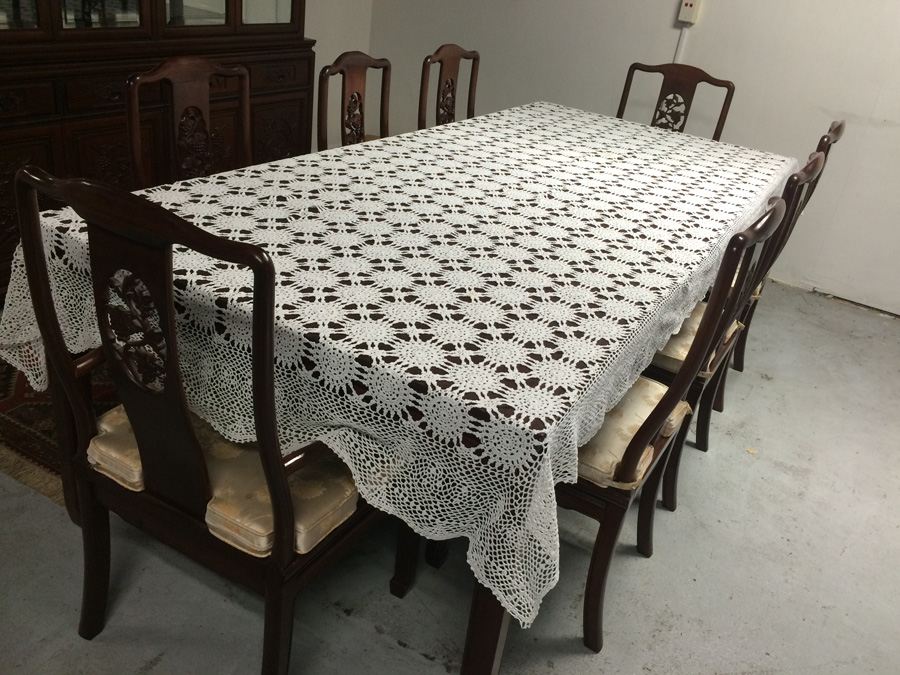 Large Tablecloth Lot [Photo 15]