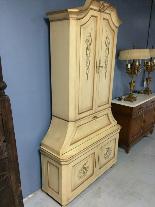 Yellow Desk with Hutch and Bench [Photo 11]