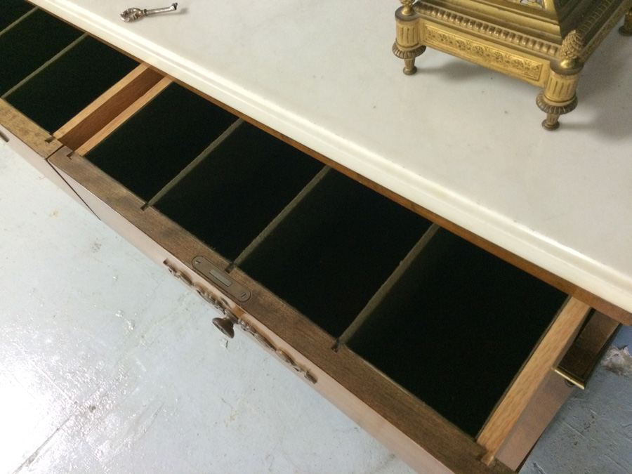 Bar Chest with Marble Top in Excellent Condition [Photo 7]