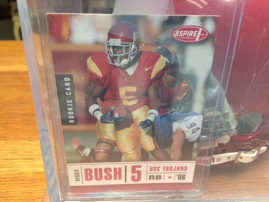 Signed Mini Football Helmet Reggie Bush with Football Card [Photo 2]
