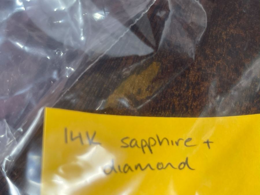 14K Gold Ring With Sapphire And Four Small Diamonds Size 7.5 [Photo 20]