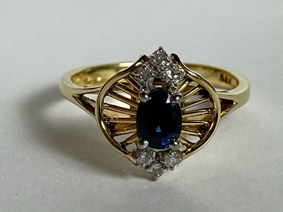 14K Gold Ring With Sapphire And Four Small Diamonds Size 7.5 [Photo 12]